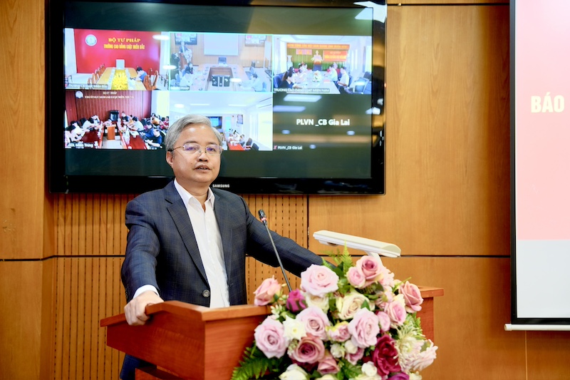 Hội nghị Báo cáo viên của Đảng ủy Bộ Tư pháp tháng 11/2025